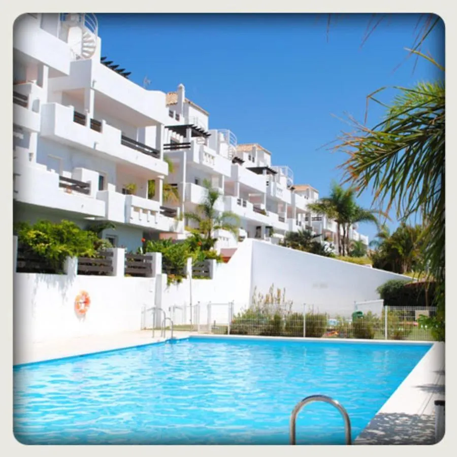 2051-New 3 Bedrooms On Golf Estepona